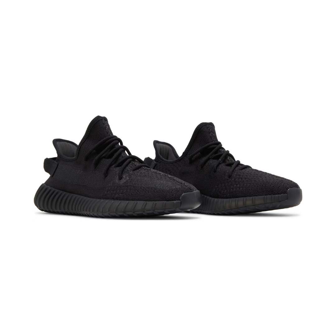 Adidas-Yeezy-Boost-350-V2-Onyx-HQ4540-Brick-Sneakers-1