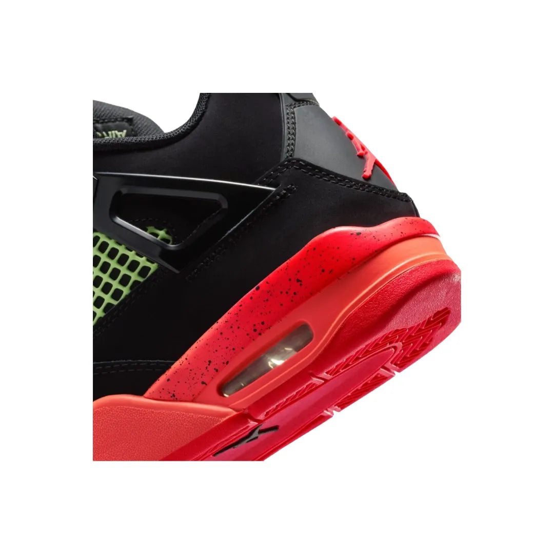 Air-Jordan-4-Retro-Black-Infrared-II1271-001-Brick-Sneakers