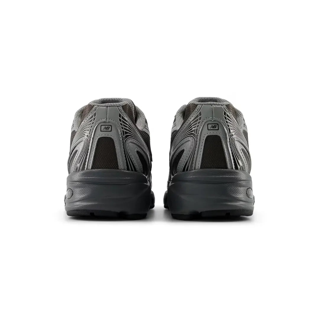 New-Balance-740-Black-Metallic-U7407YI-Brick-Sneakers