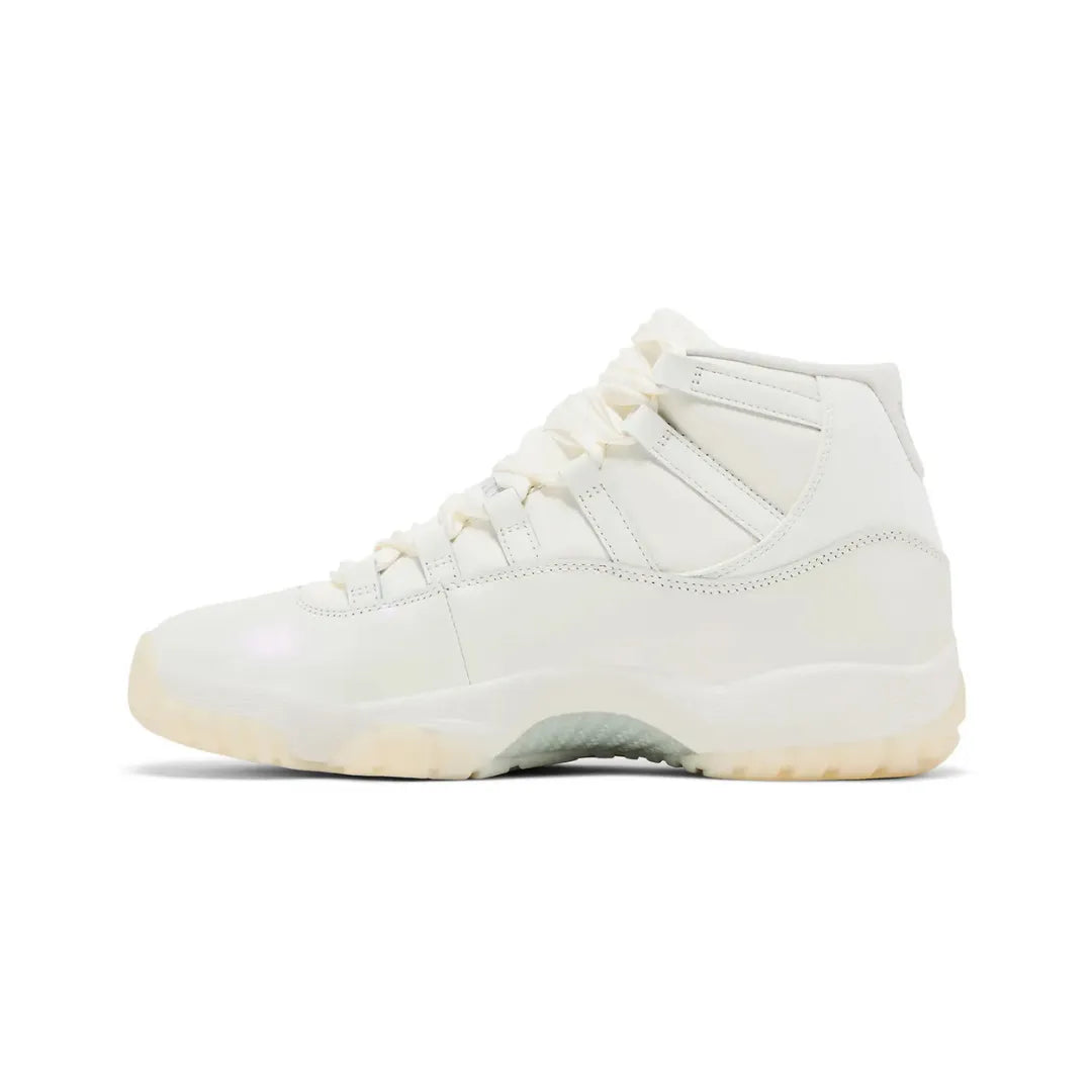 Air Jordan 11 Retro ”Pearl”