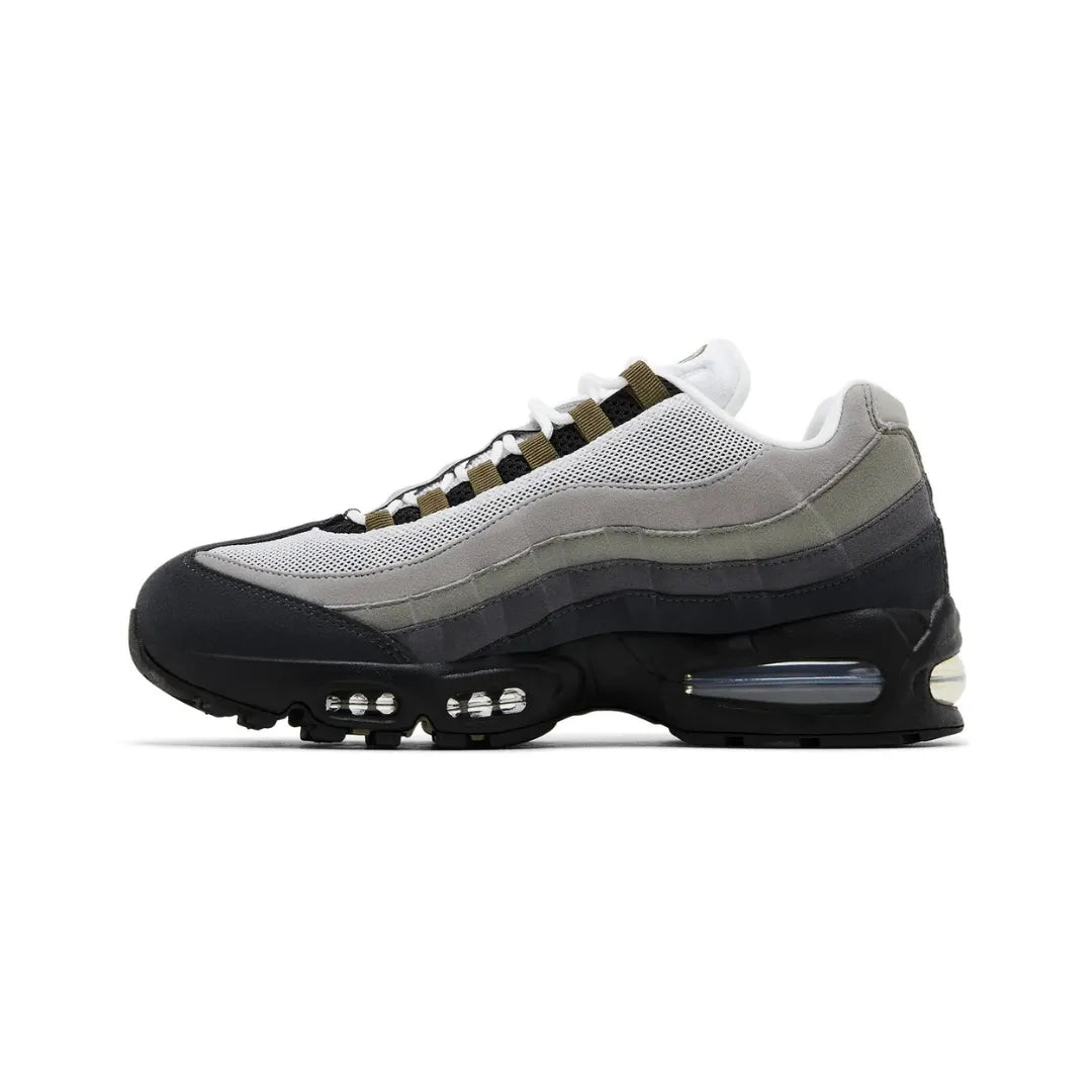 Nike-Air-Max-95-OG-Big-Bubble-Blue-Tint-HJ5996-002-Brick-Sneakers