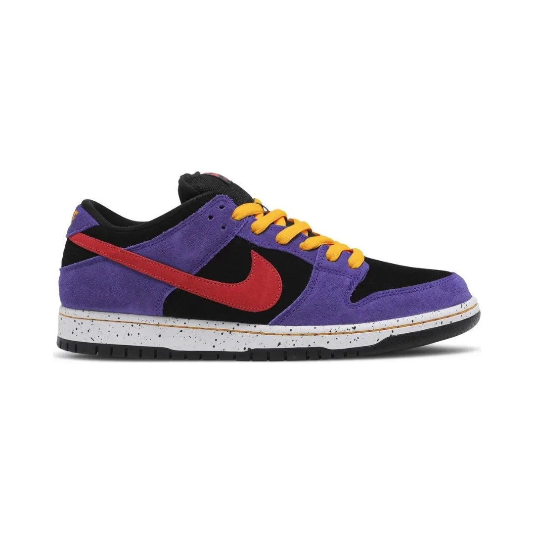 Nike-SB-Dunk-Low-ACG-Terra-BQ6817-008-BRICK-SNEAKERS_1