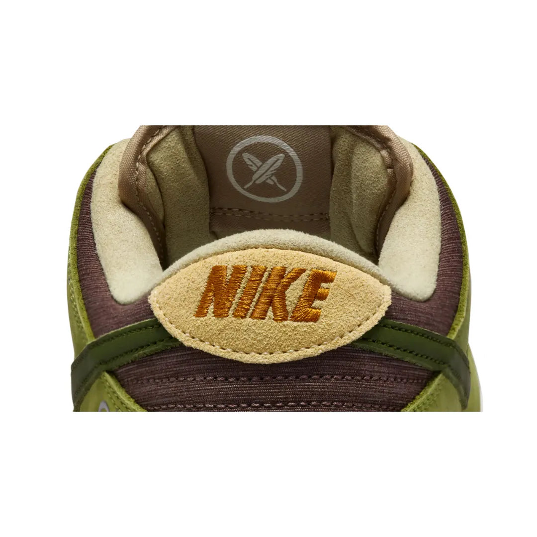 Nike-SB-Dunk-Low-Yuto-Horigome_Asparagus_HF8022-300-Brick-Sneakers_8