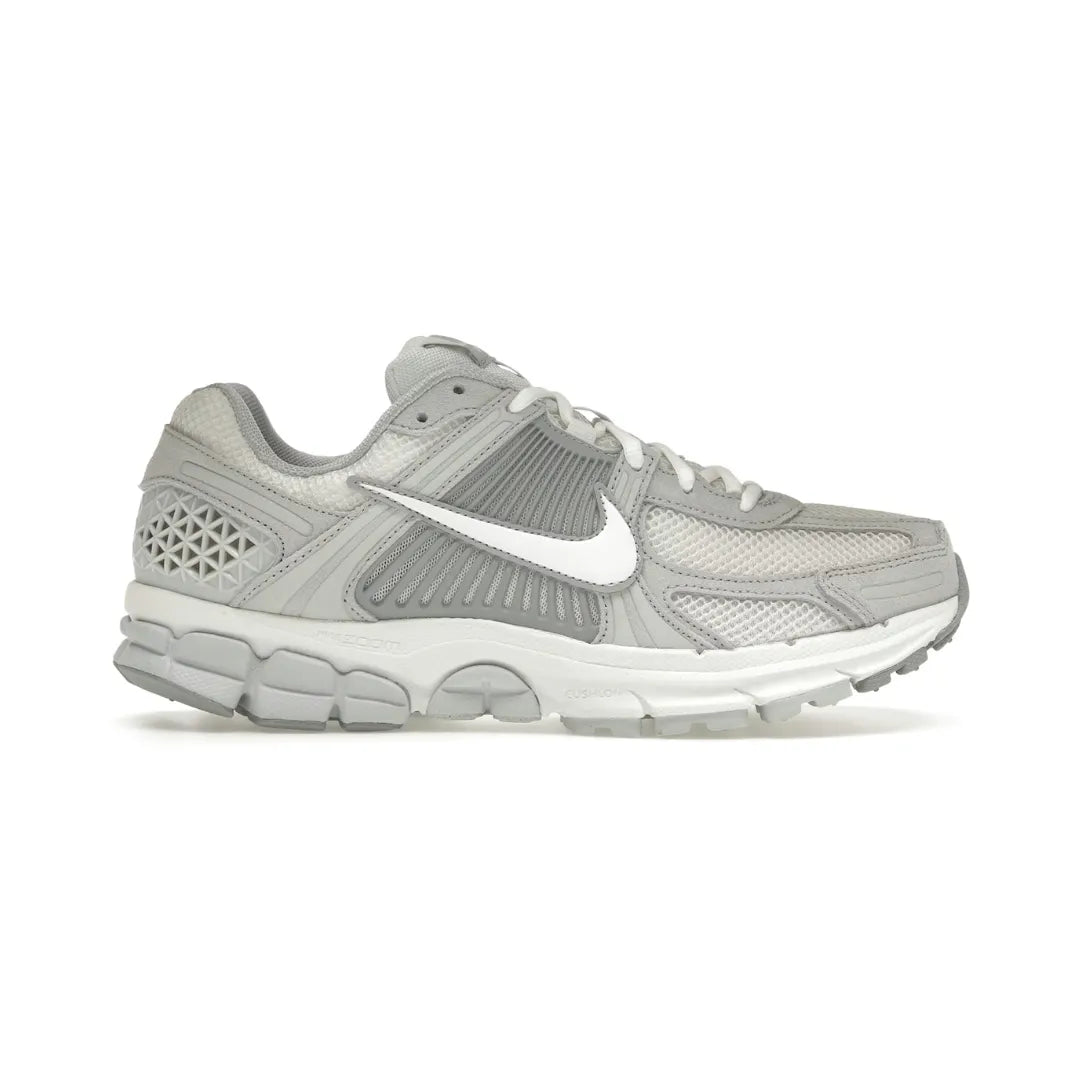 Nike-Zoom-Vomero-5-Pure-Platinum-HQ0458-001-Brick-Sneakers