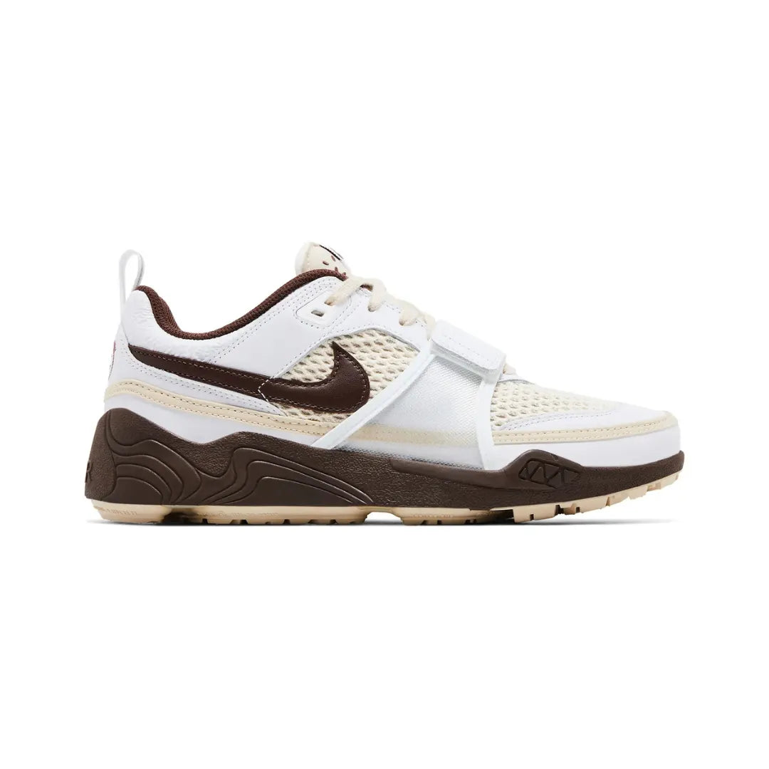 Nike Zoom Field Jaxx Travis Scott ”Light Chocolate”