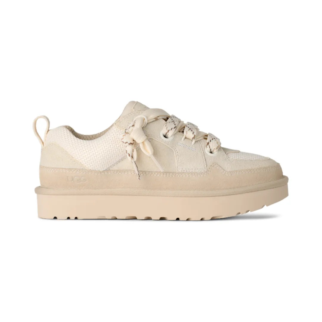UGG Lowmel Lo ”Jasmine”: design chunky modern, confort suprem și nuanță delicată de crem. Un must-have pe Brick Sneakers!