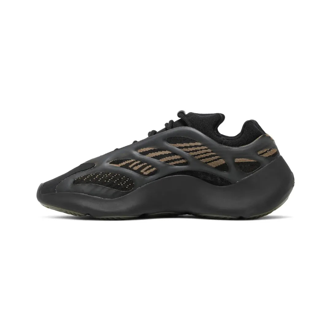 Yeezy 700 v3 ”Clay Brown” - Brick Sneakers