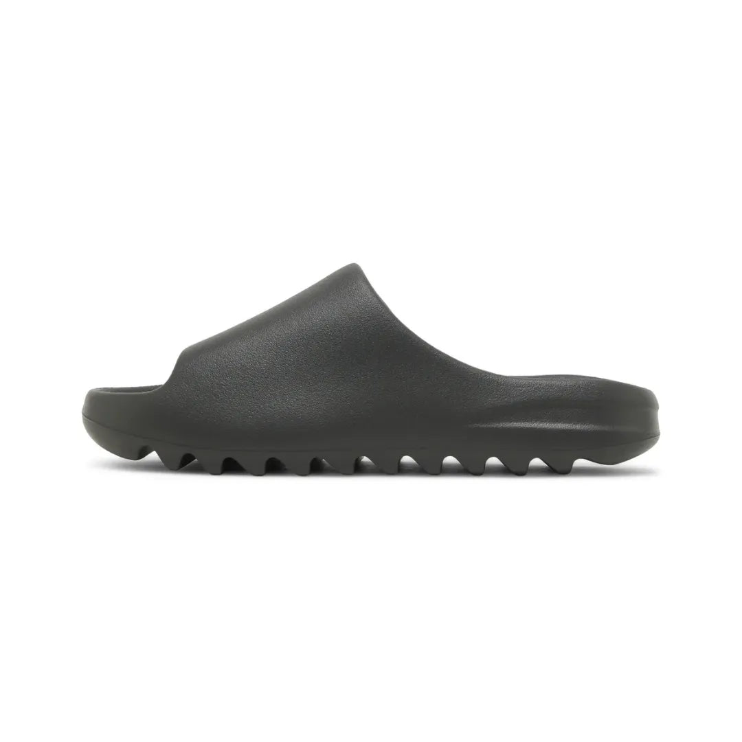Yeezy Slide ”Dark Onyx”