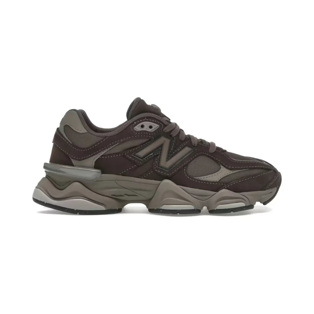 New Balance 9060 – De ce sunt atât de populari în 2026