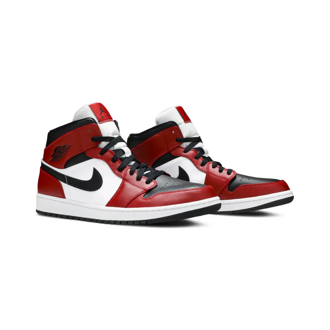 Air Jordan 1 Mid ”Chicago”