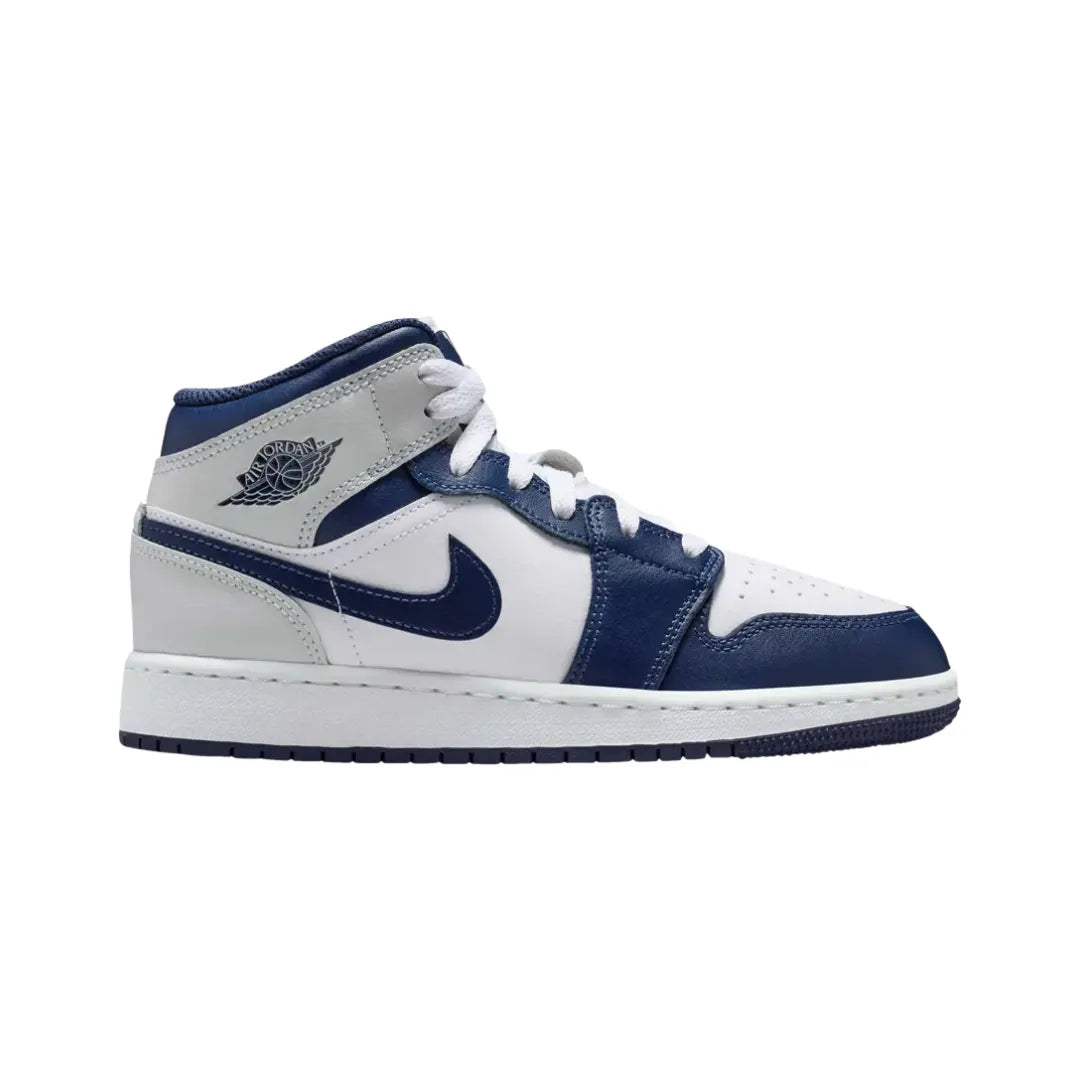 Air-Jordan-1-Mid-Midnight-Navy-DQ8423-146-Brick-Sneakers