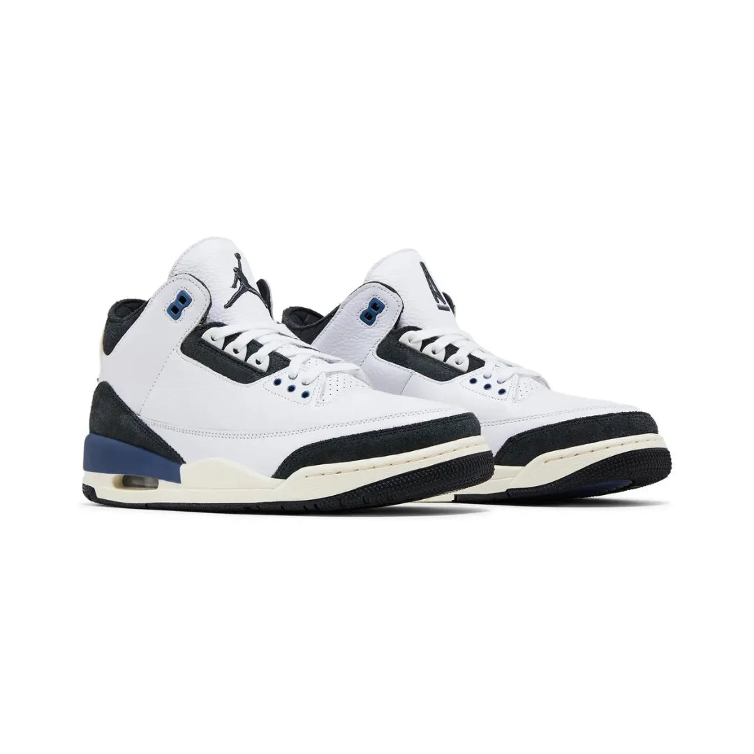 Air-Jordan-3-Retro-OG-A-Ma-Maniere_Diffused-Blue_HV8571-100-Brick-Sneakers_2