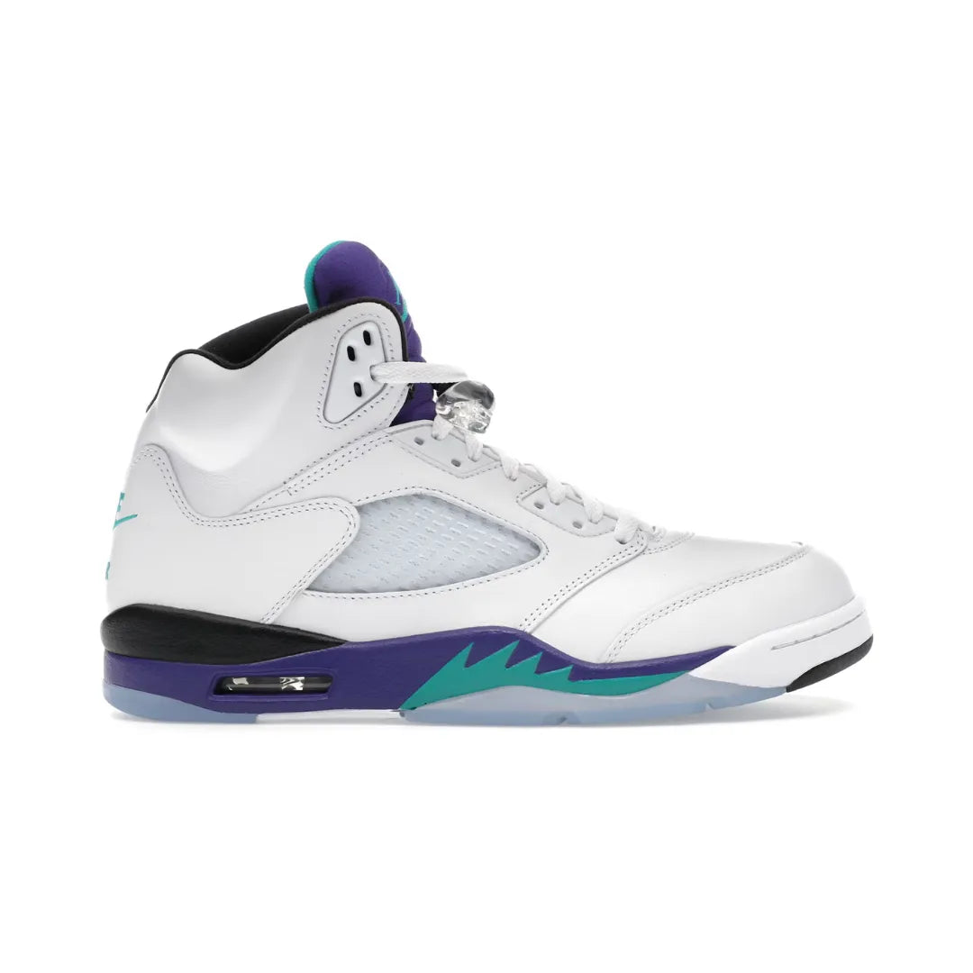 Air-Jordan-5-Retro-Grape-HQ7978-100-Brick-Sneakers