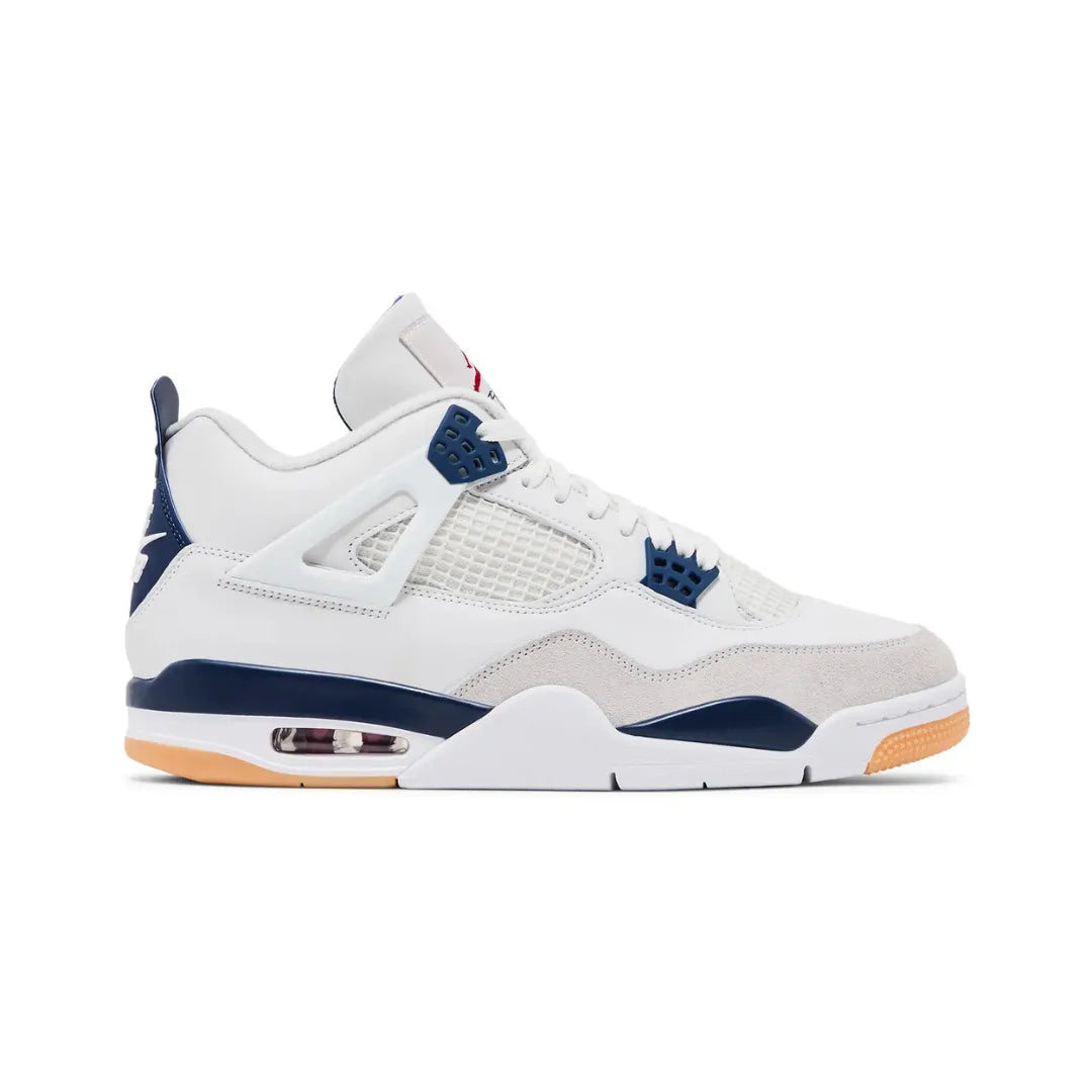 Nike Air Jordan 4 ホワイト/ネイビー/ガムソール Air Jordan 4 Retro SB ”Navy”