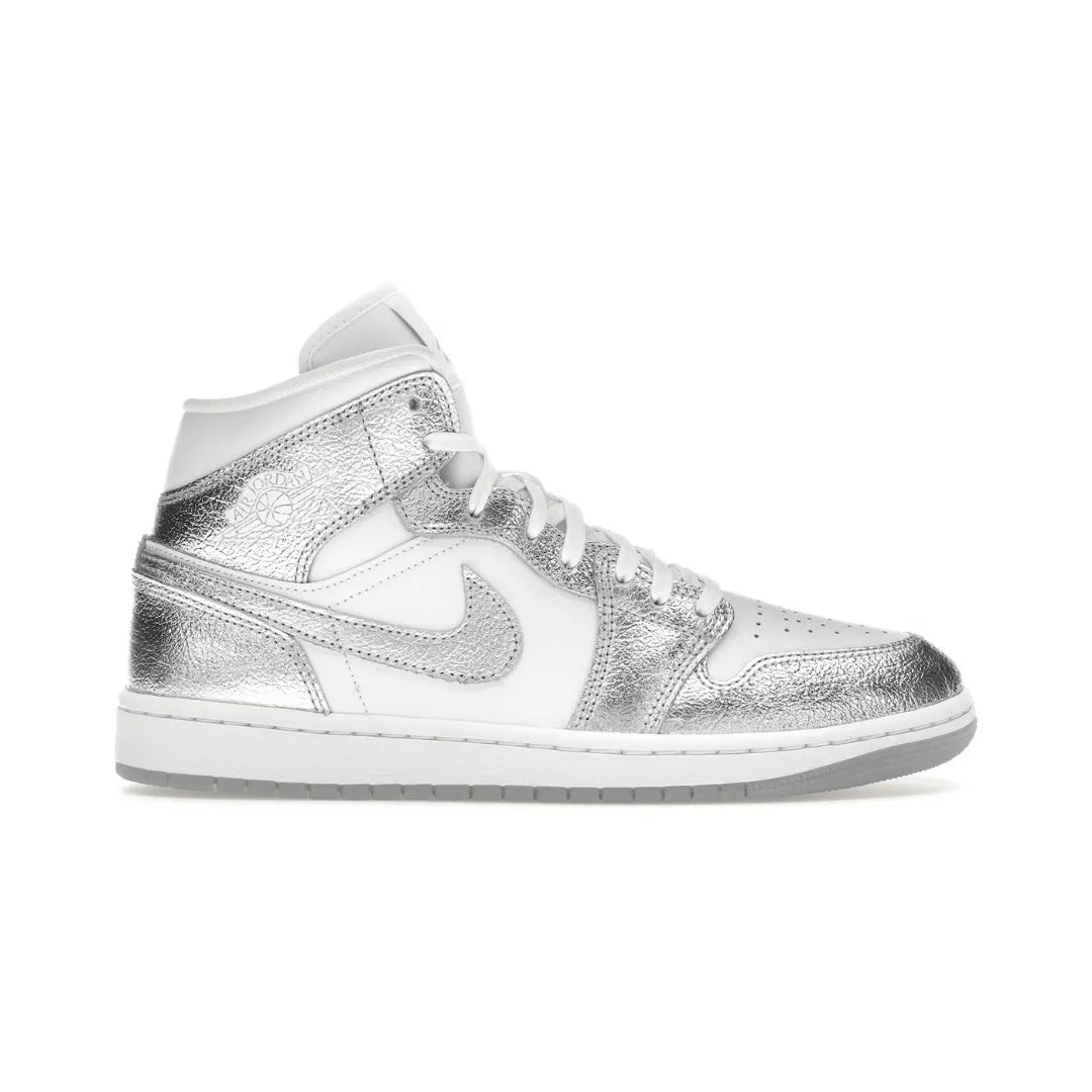 Air Jordan 1 Mid SE ”Metallic Silver”