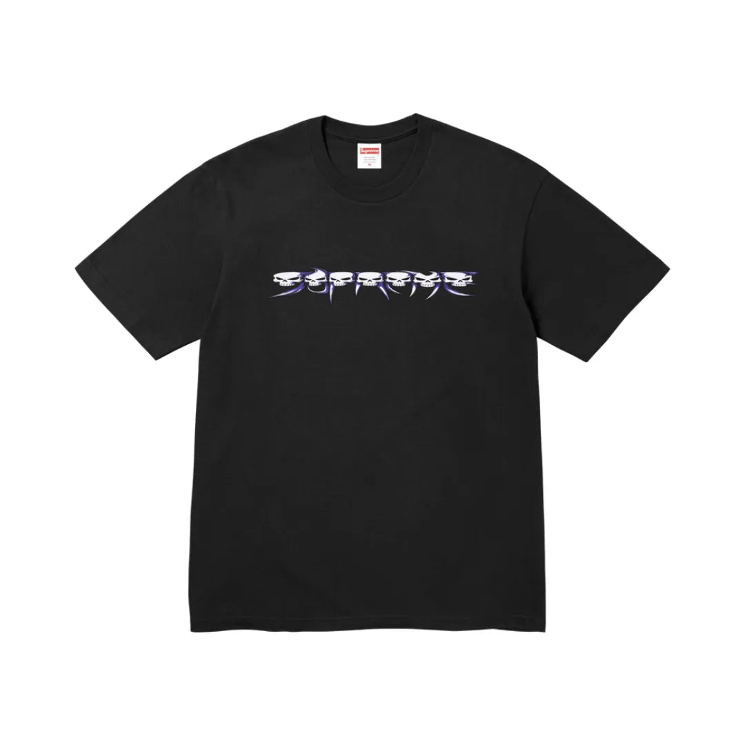 Supreme Skulls Spellout Tee ”Black”