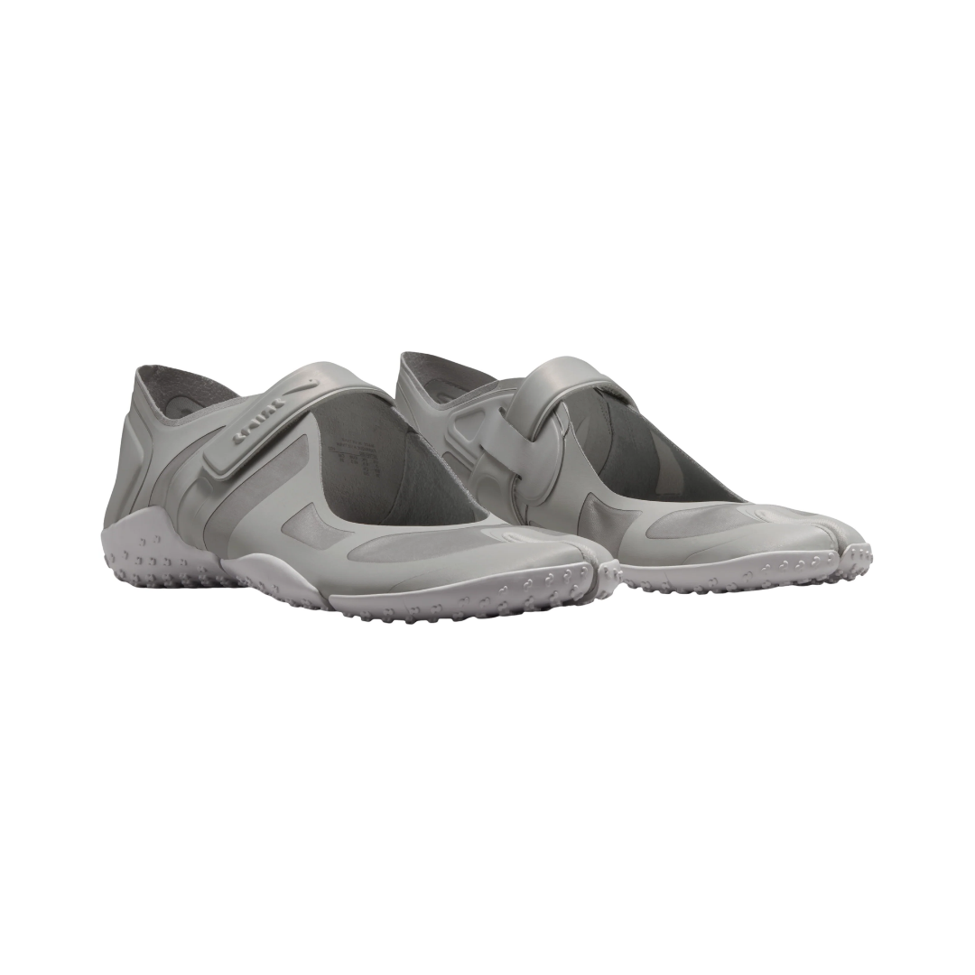 Nike Rift Satin SKIMS ”Night Silver”