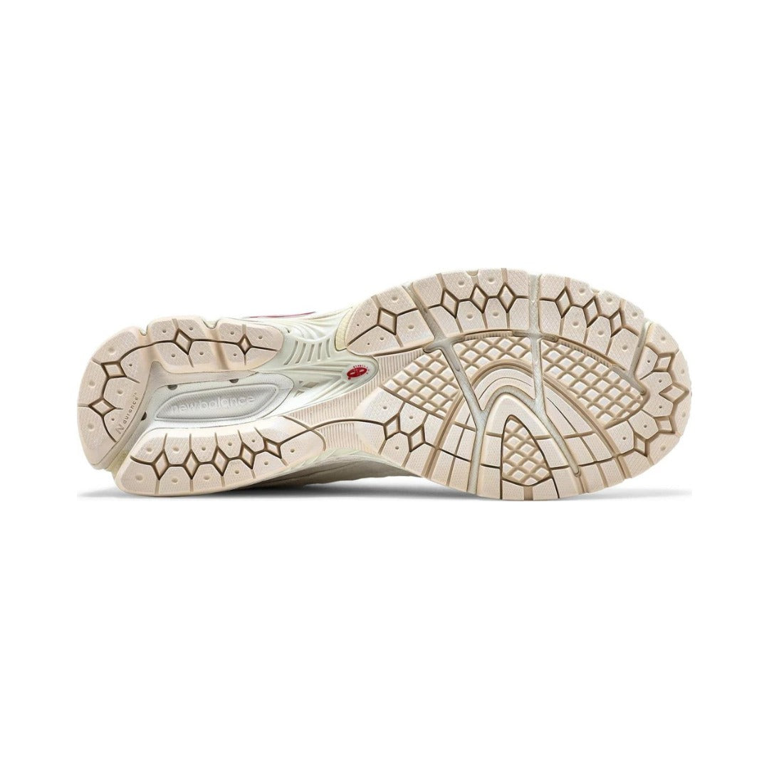 New-Balance-2002-R-Protection-Pack-Sea-Salt-M2002RDC-Brick-Sneakers