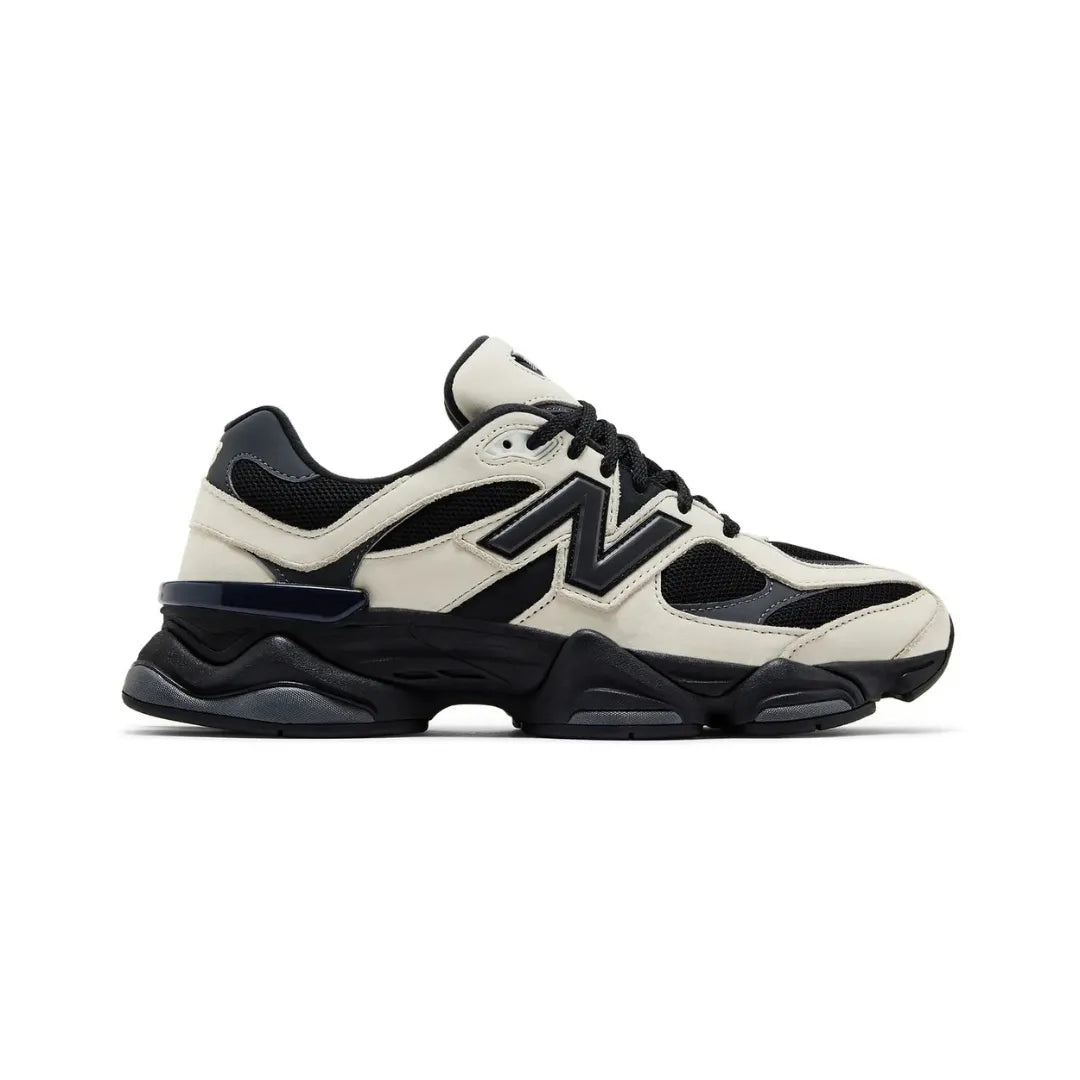New Balance 9060 ”Off White Black”