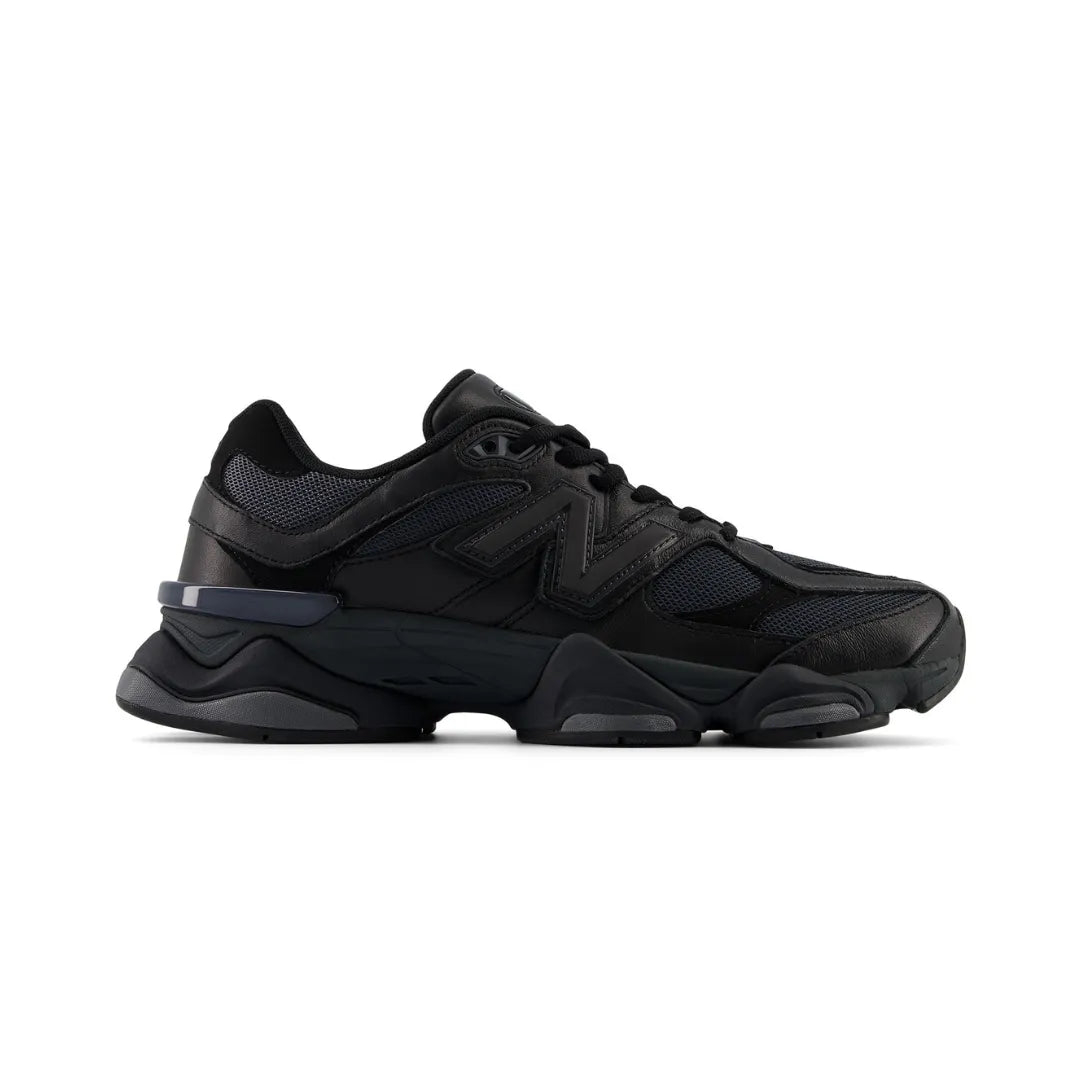 チム New Balance 9060 ”Black Cement Dry Lime”