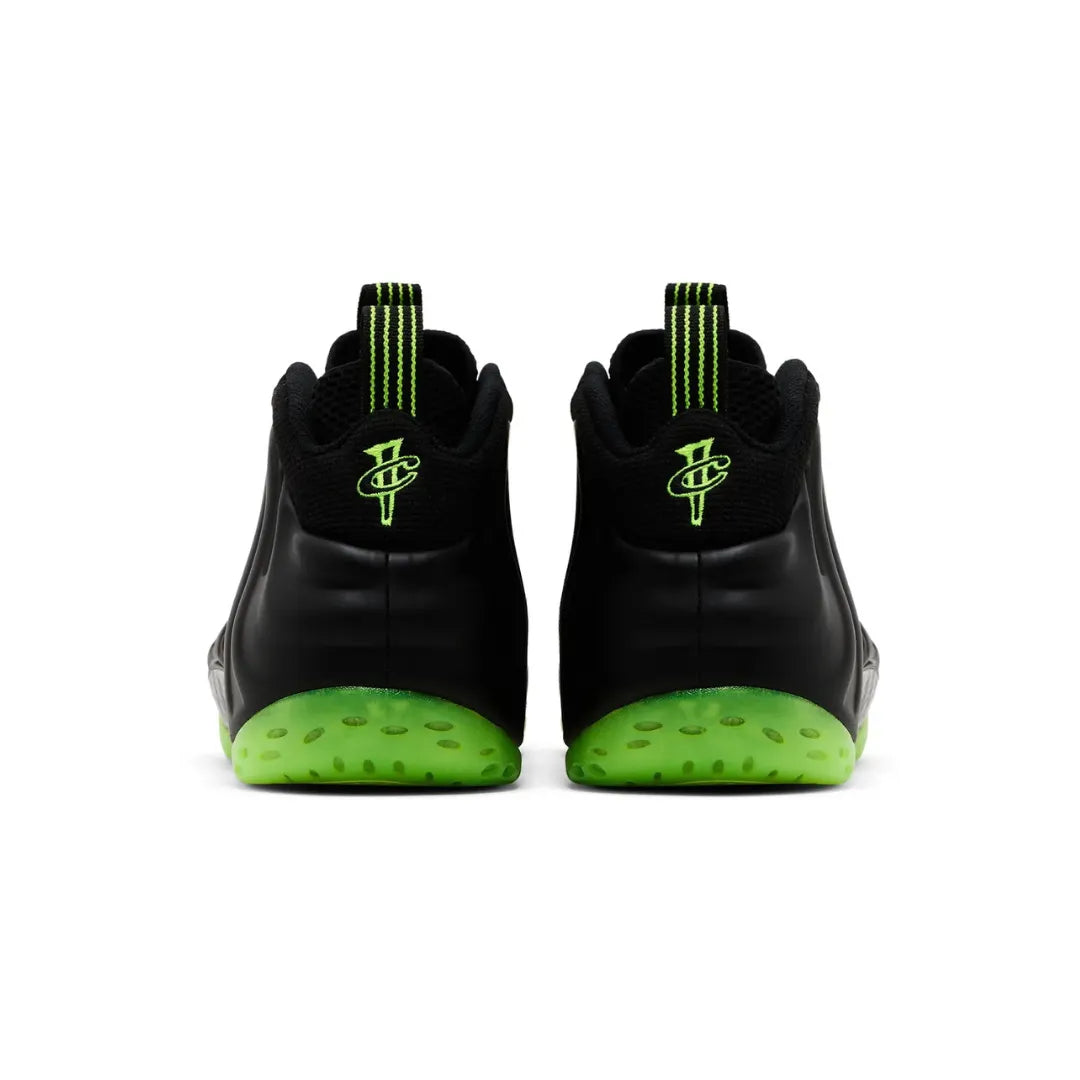 Nike-Air-Foamposite-One-Black-Volt-HF2902-001-Brick-Sneakers