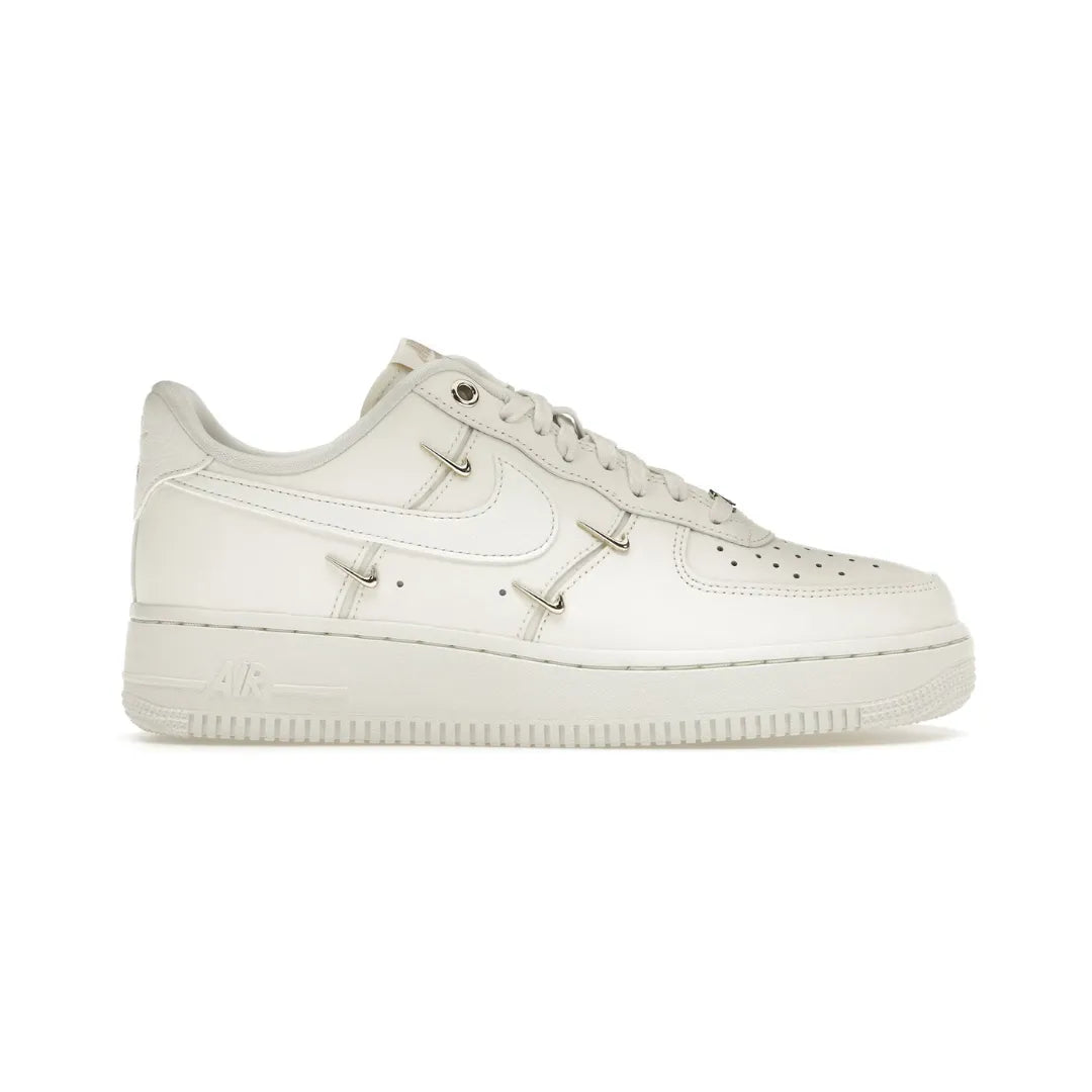 Nike-Air-Force-1-Low-07-LX-CN-Sail-Gold-Mini-Swooshes-FV3654-111-Brick-Sneakers