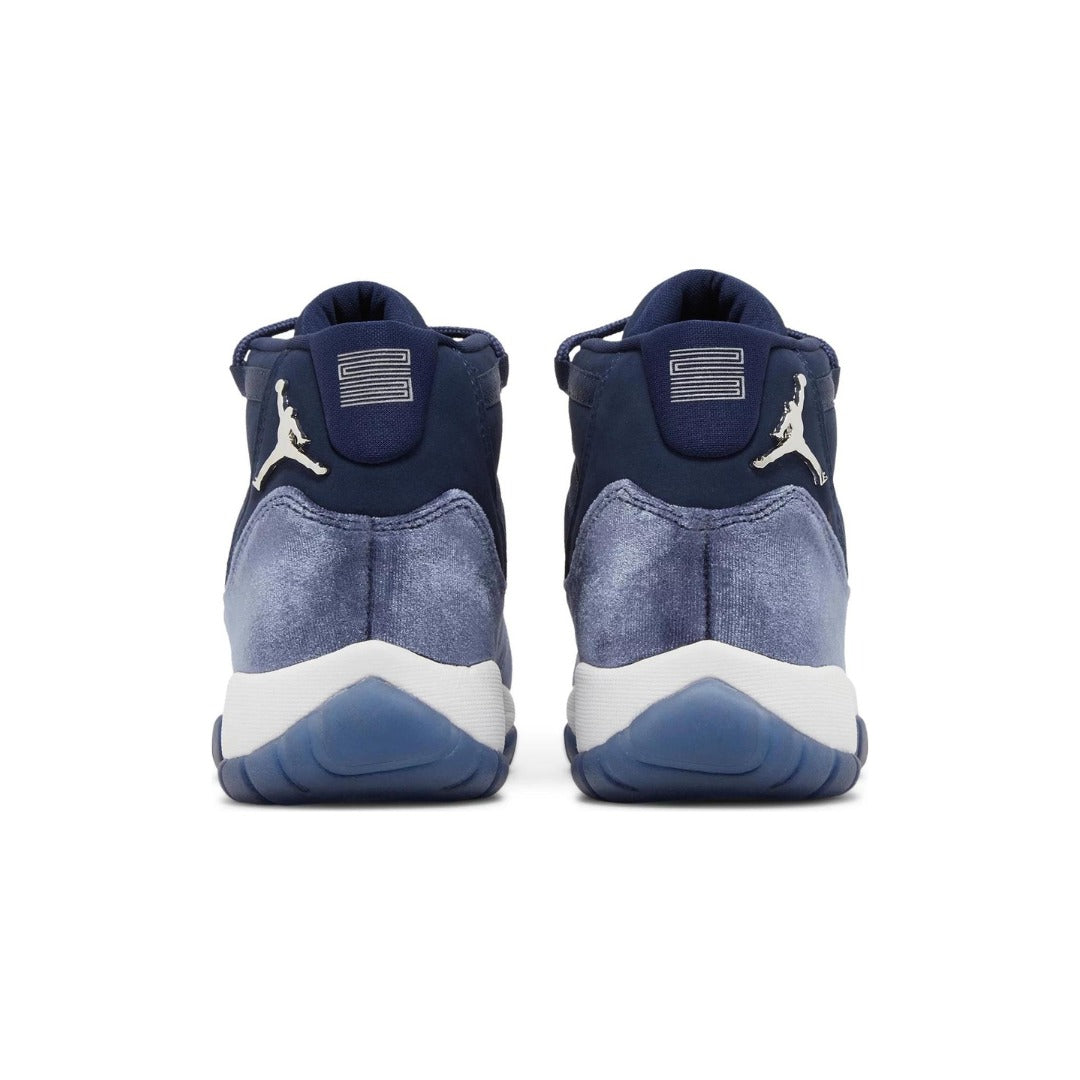 Nike-Air-Jordan-11-Retro-Midnight-Navy-AR0715-441-Brick-Sneakers-3