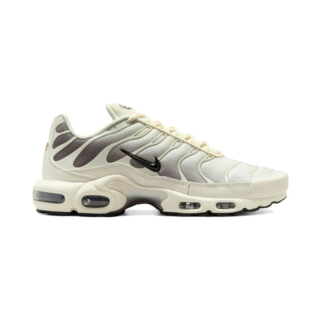 。ATOM5 Nike Air Max Plus ”Lisboa”