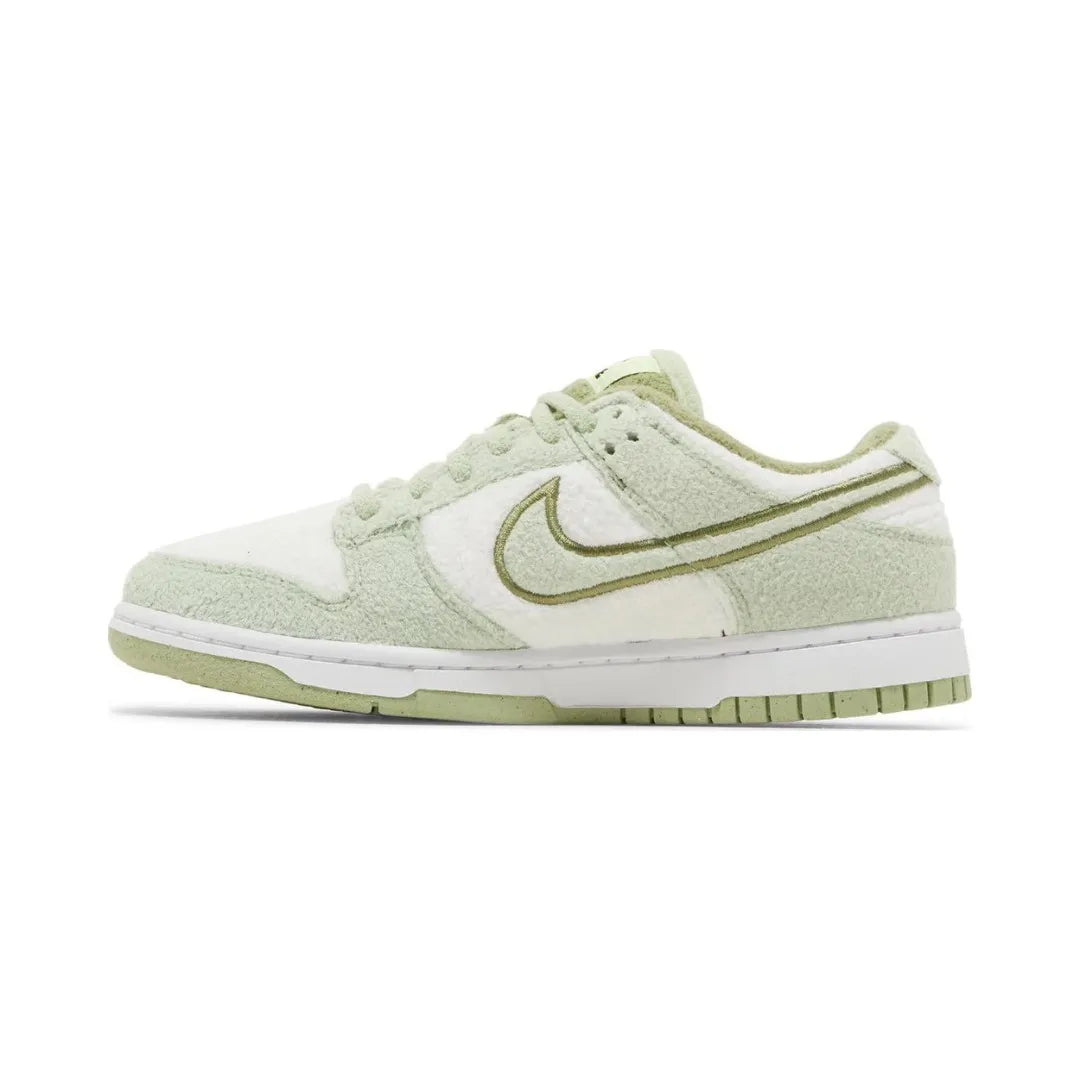 Nike-Dunk-Low-SE-Fleece-Pack-Honeydew-DQ7579-300-Brick-Sneakers_14