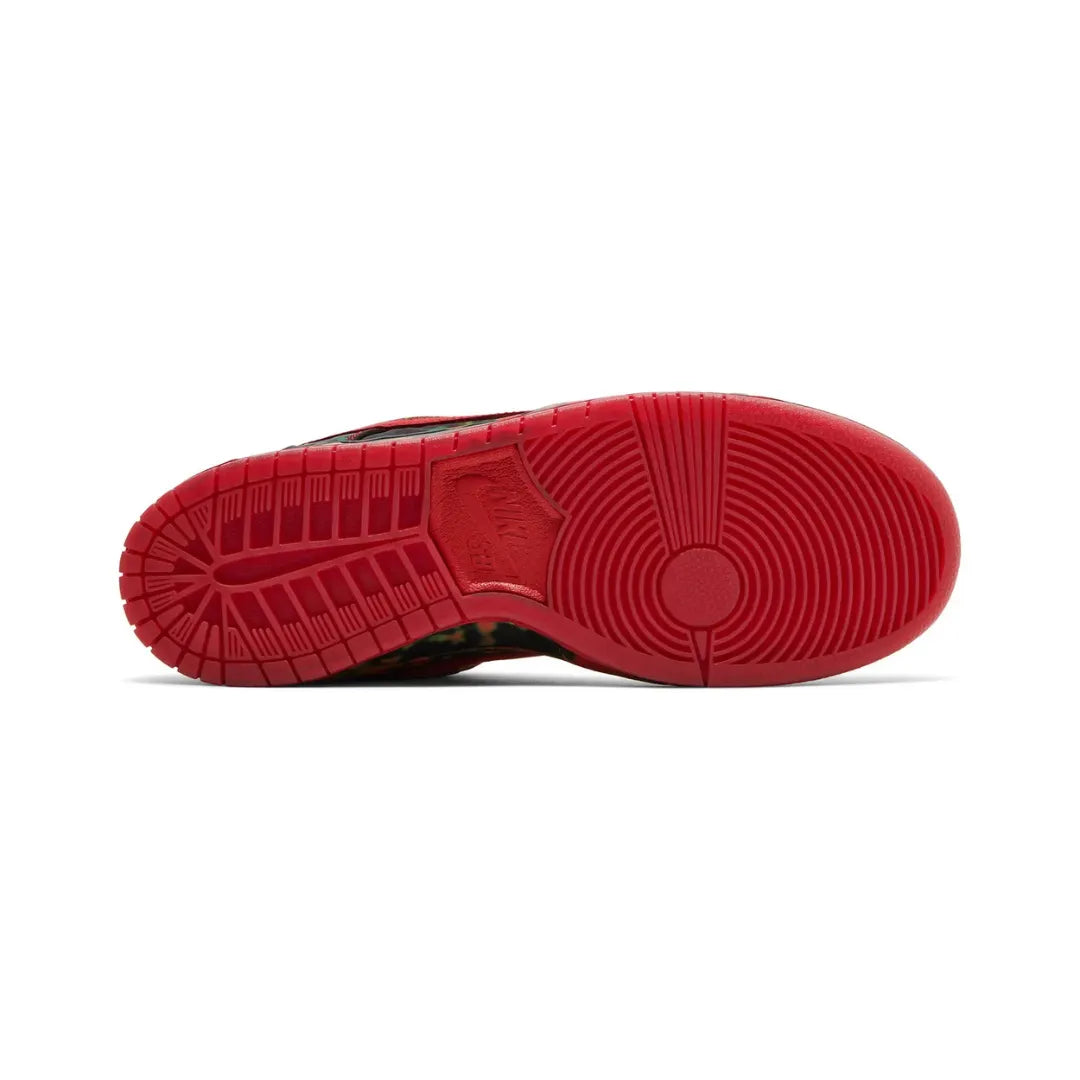 Nike SB Dunk Low ”The Wizard of Oz Poppy Field”