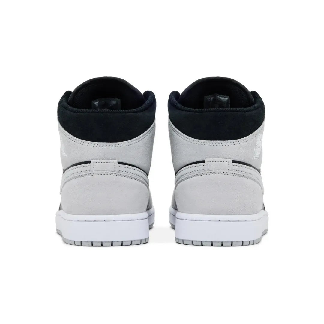 Air Jordan 1 Mid ”Light Smoke Grey Black”