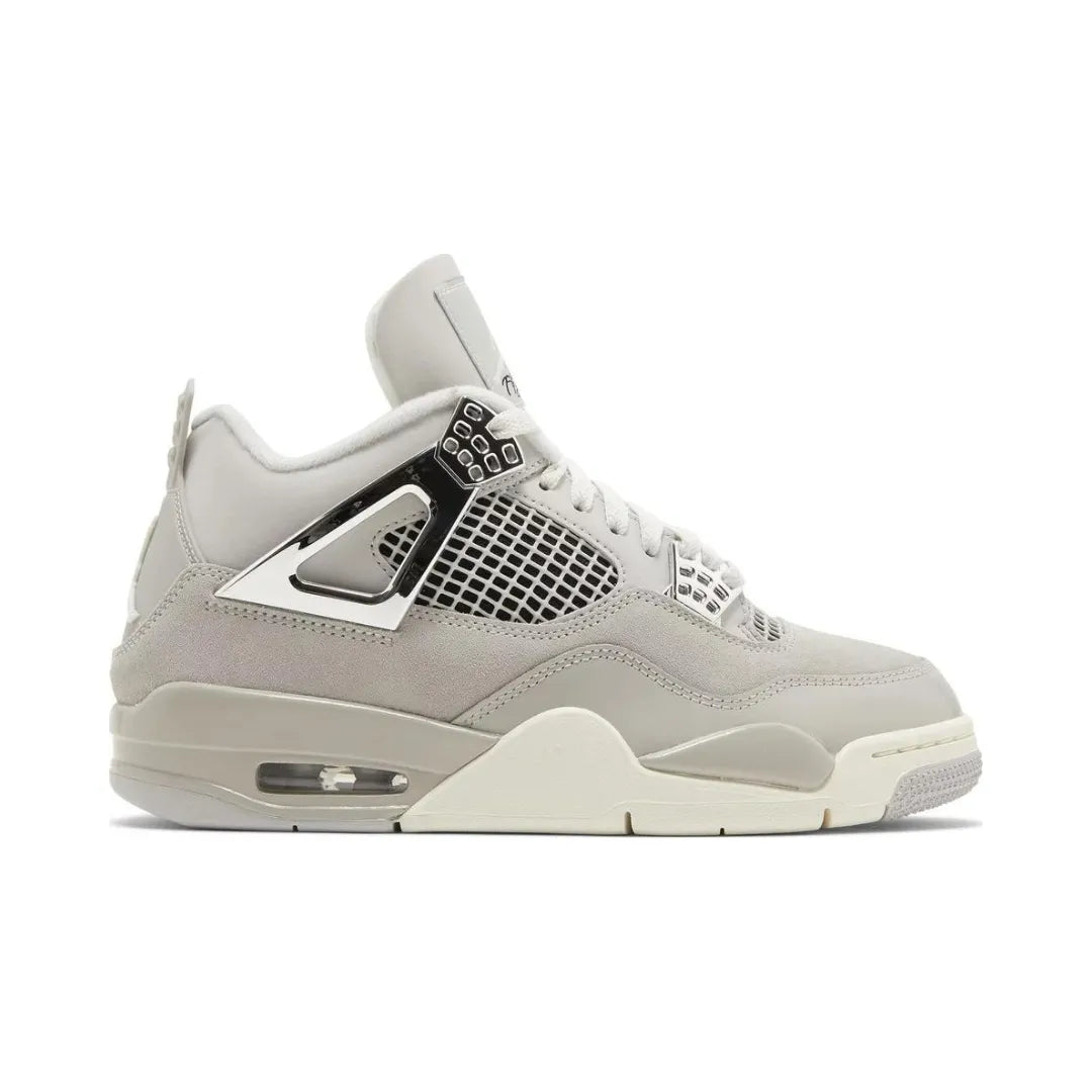 NikeAirJordan4RetroFrozenMomentsAQ9129-001BrickSneakers_1