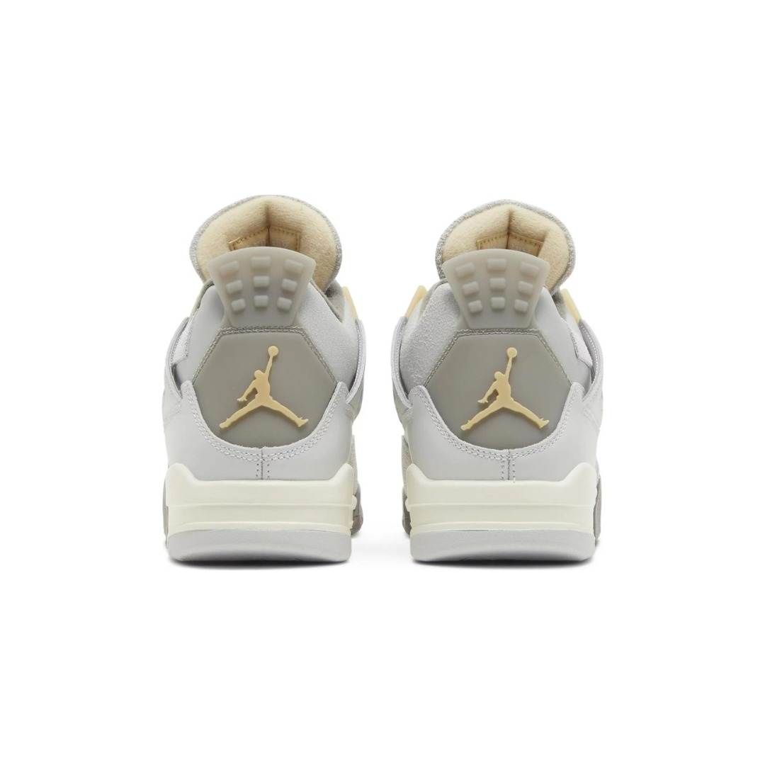 Air Jordan 4 Retro SE Craft Photon Dust - Brick Sneakers