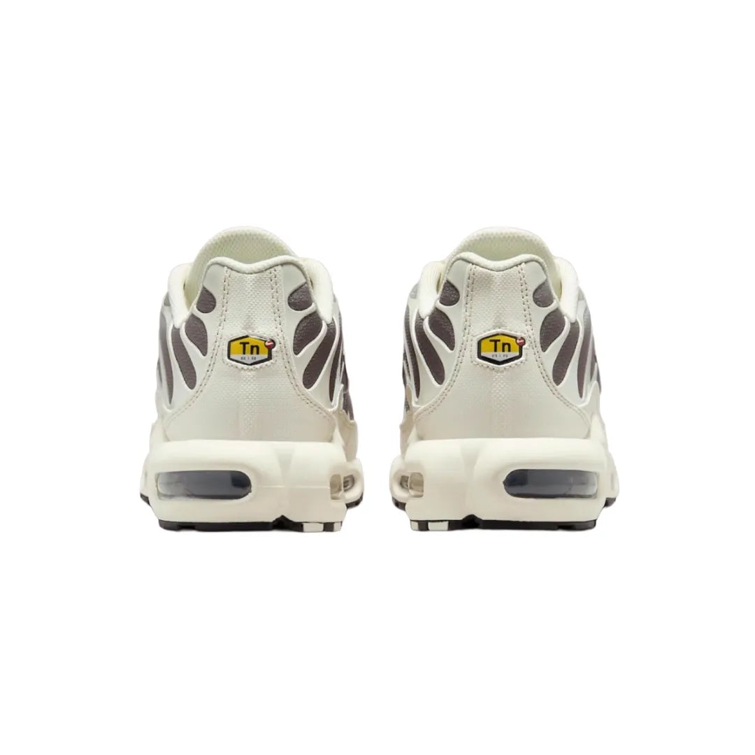 Nike Air Max Plus ”Light Orewood Cave Stone”