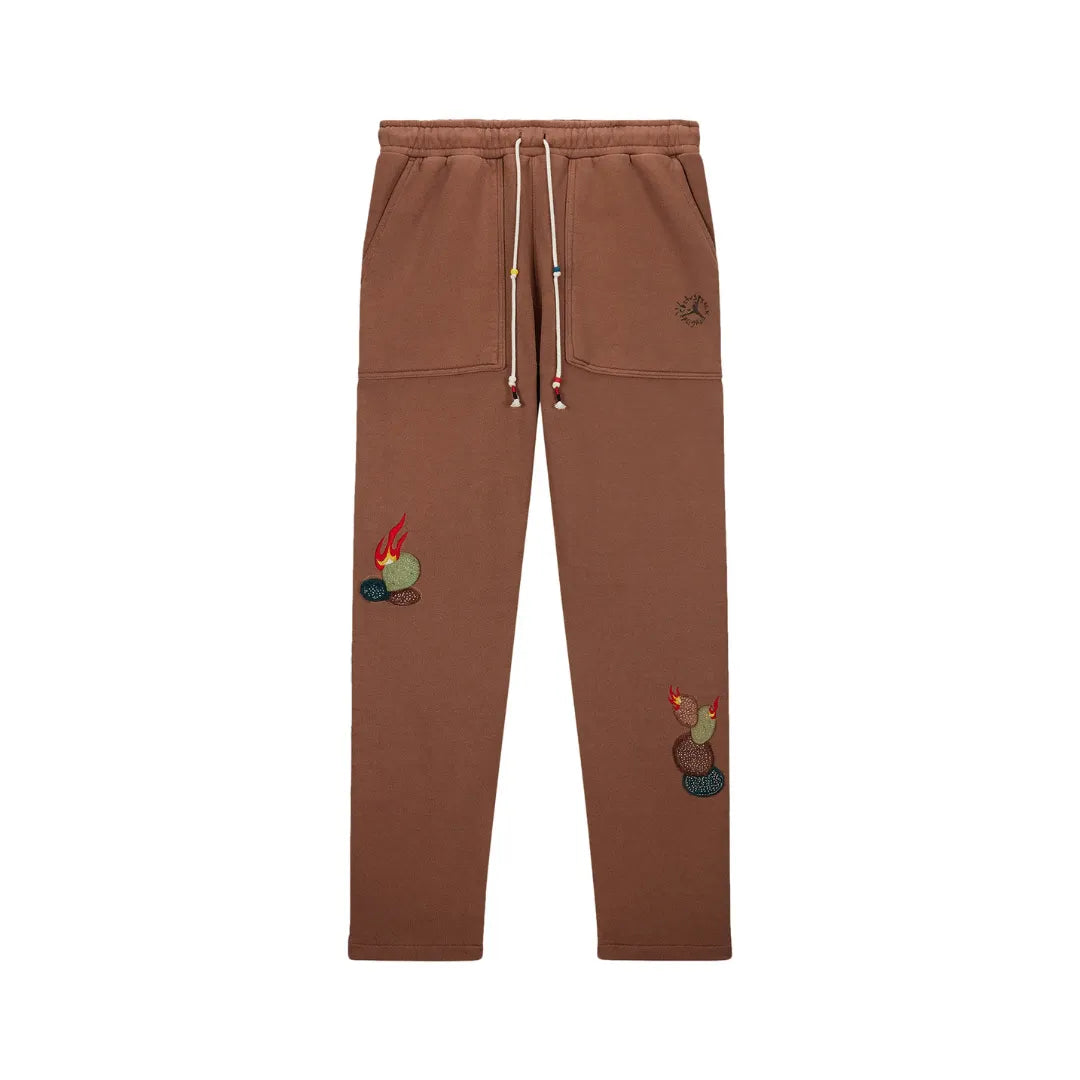 Pantaloni-Travis-Scott-Jordan_Archaeo-Brown-DO4097-256-Brick-Sneakers