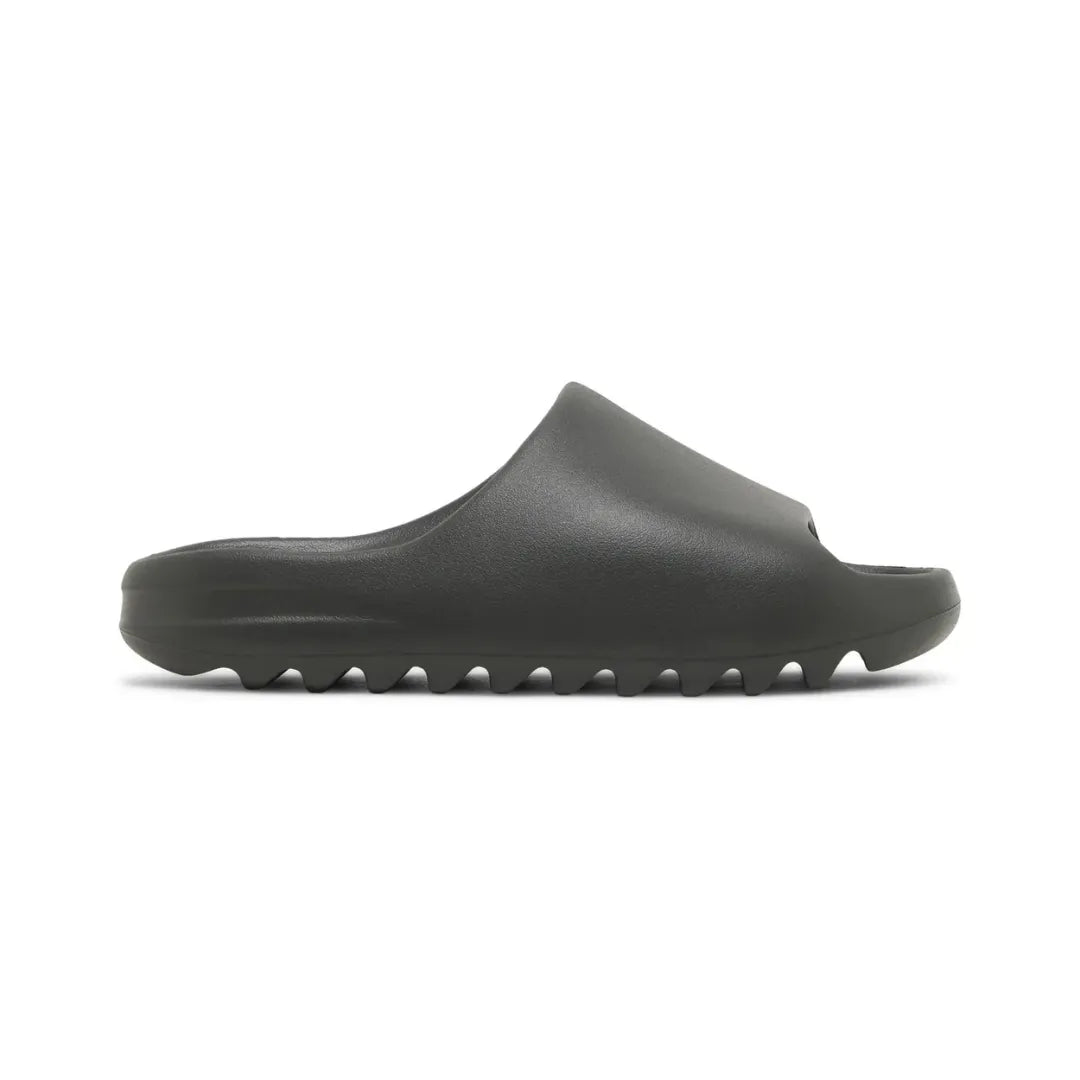 Yeezy Slide ”Dark Onyx”